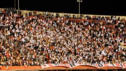 Torcida do São Paulo FC na arquibancada em jogo no Morumbi
