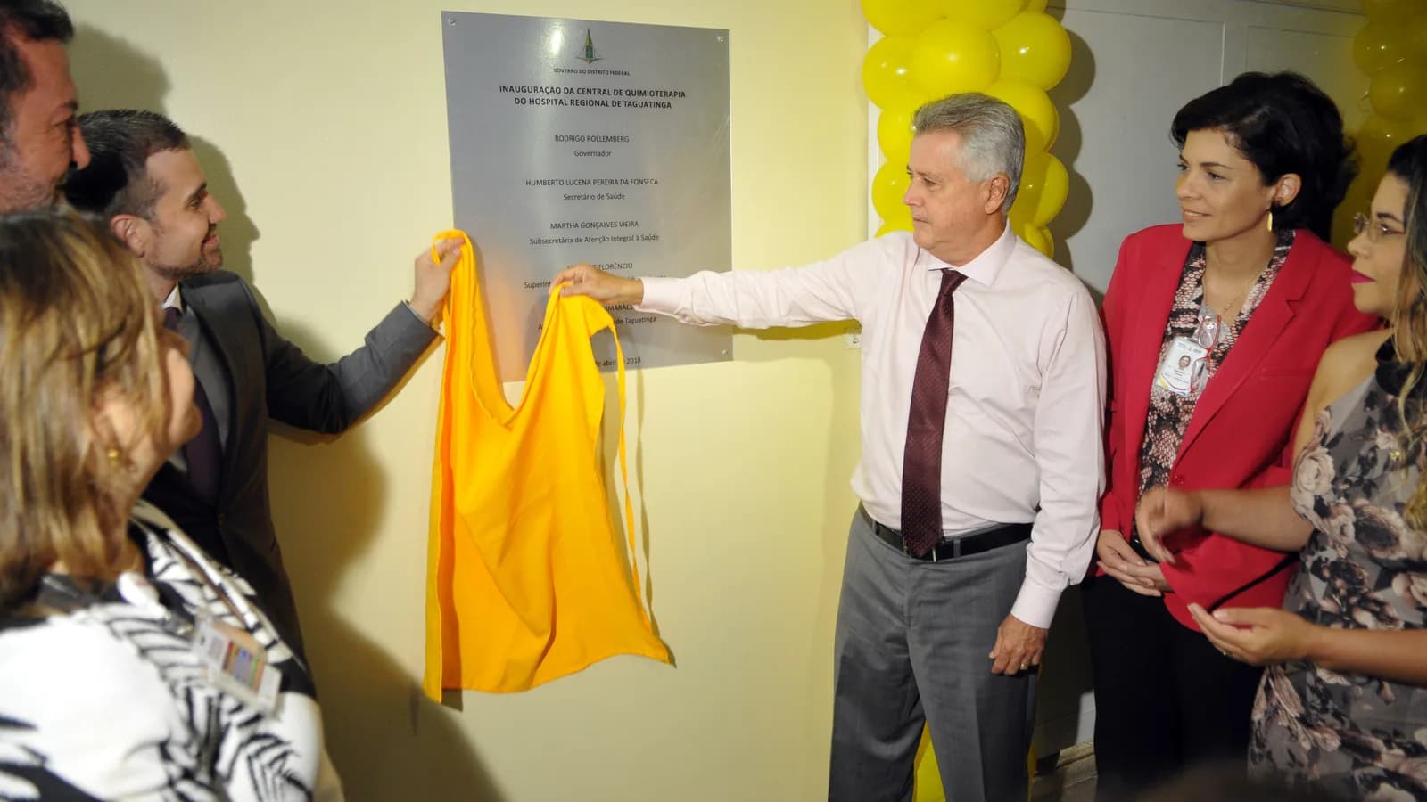 Autoridades inauguram central de quimioterapia em hospital público