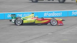 Lucas di Grassi pilotando carro da Fórmula E em etapa de Berlim, foto de arquivo