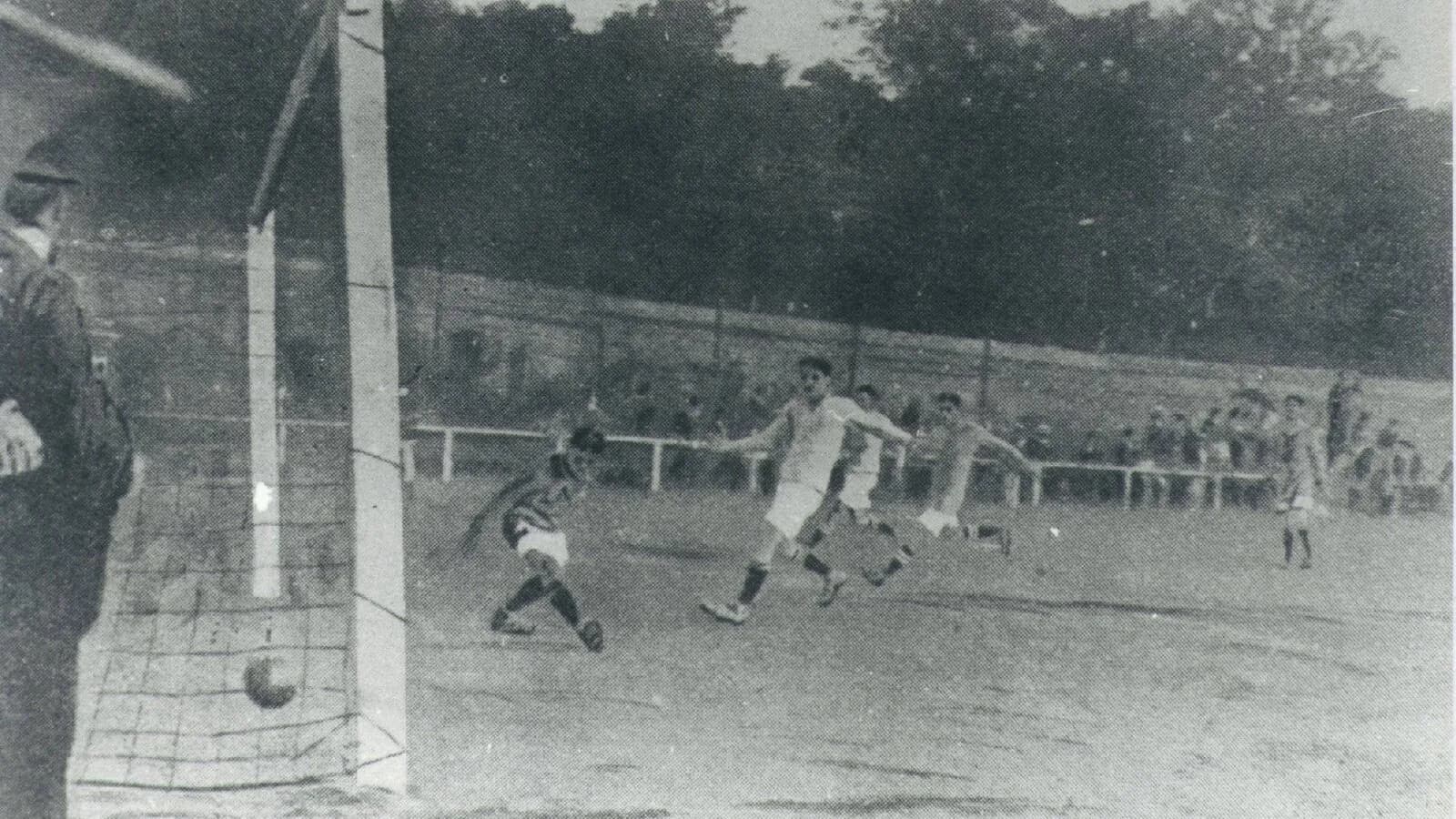 Partida histórica de futebol do Grêmio Foot-Ball Porto Alegrense em 1916