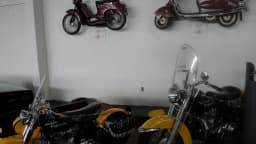 Motocicletas antigas em exposição de museu (foto ilustrativa, não é a motocicleta de Ivo Rockenbach)