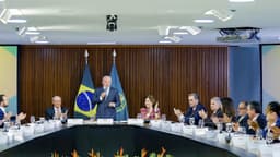 Lula discursa em reunião ministerial no Palácio do Planalto, foto de arquivo de junho de 2026