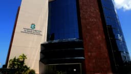 Fachada do edifício da Assembleia Legislativa do Estado do Ceará, em Fortaleza