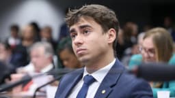 O deputado federal Nikolas Ferreira em plenário da Câmara dos Deputados