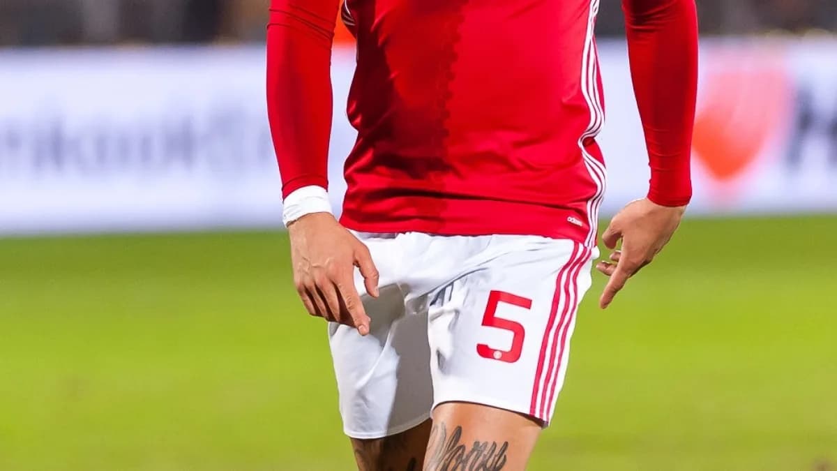 Marcos Rojo em campo durante partida (foto de arquivo, quando o zagueiro defendia o Manchester United)
