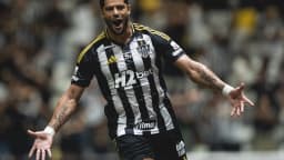 Hulk comemora gol pelo Atlético-MG em jogo da Copa Sul-Americana (foto de arquivo, novembro de 2025)