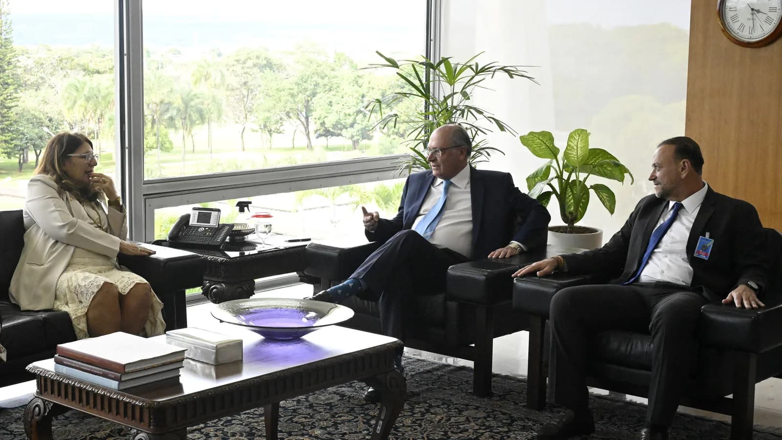 Edinho Silva, presidente nacional do PT, em reunião oficial