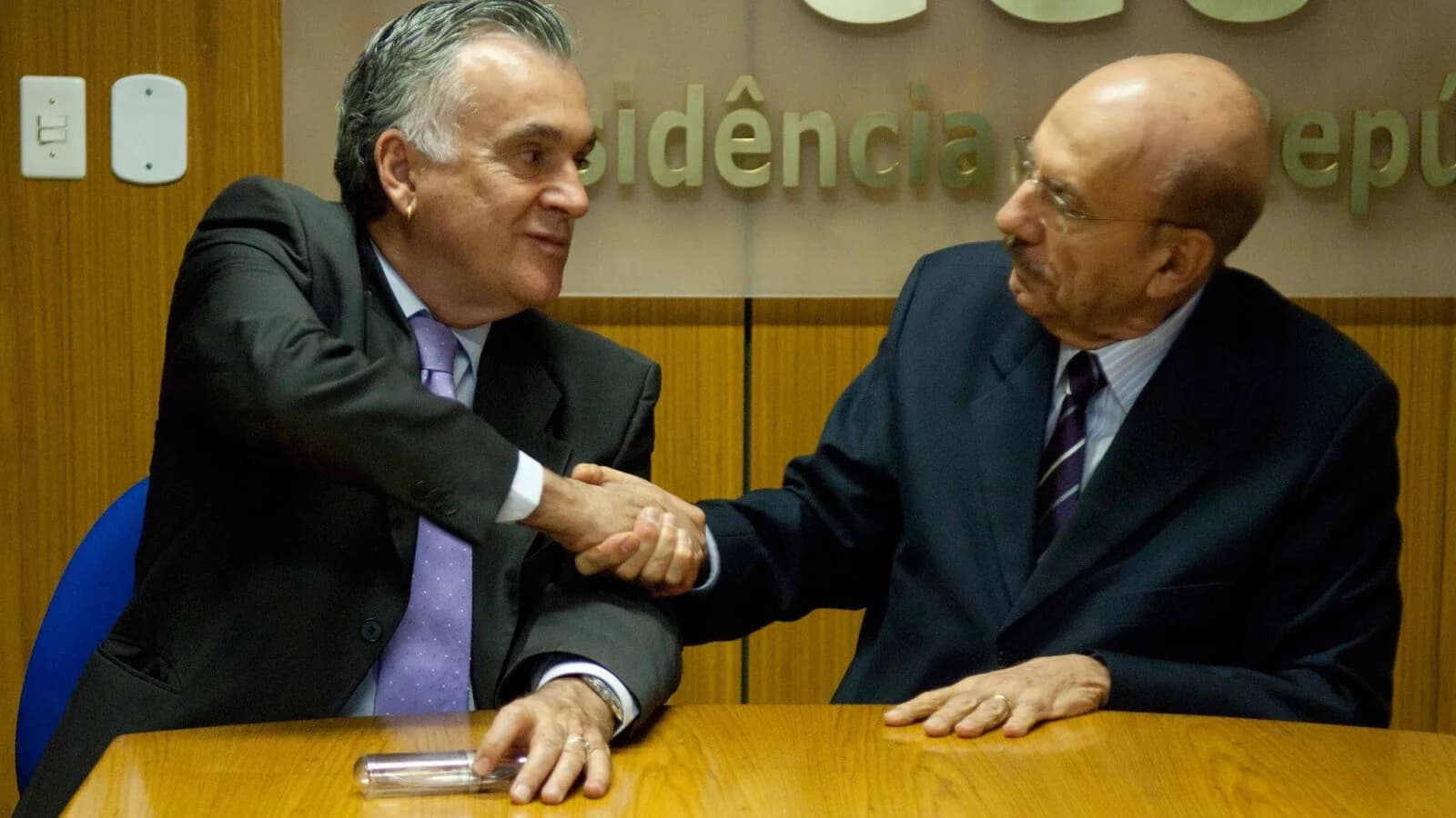 Autoridades em reunião na sede da Controladoria-Geral da União, em Brasília