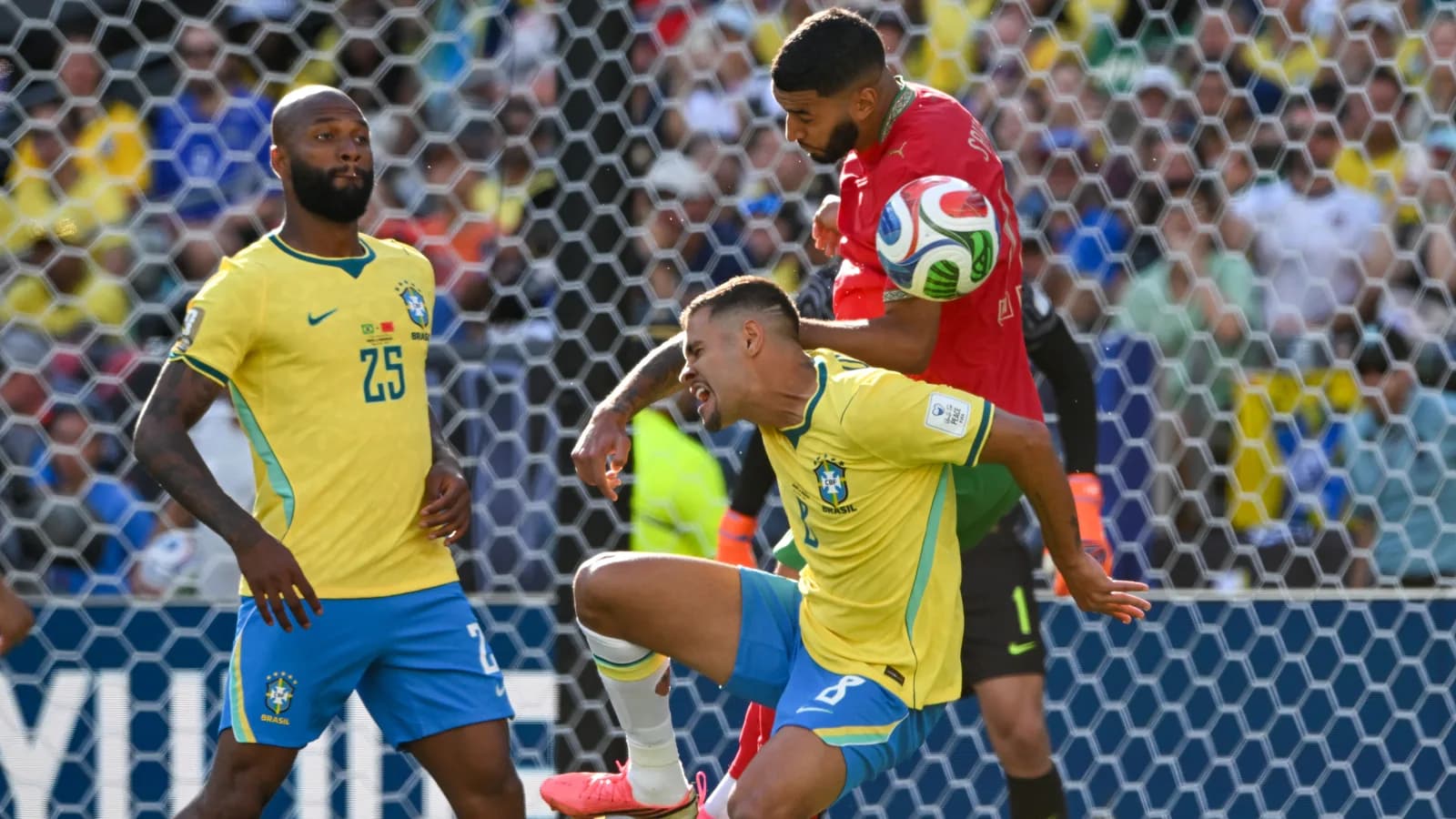 Bruno Guimarães em jogo da Seleção Brasileira pela Copa do Mundo de 2026