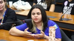 Deputada Eduarda Campopiano fala em audiência pública na Câmara dos Deputados