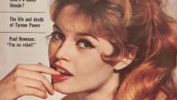 Brigitte Bardot aparece em capa de revista de 1959, em foto de arquivo.