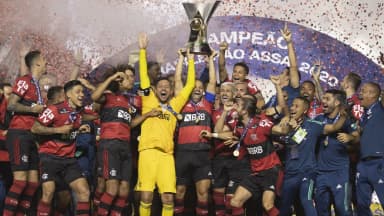 Jogadores do Flamengo comemoram o título do Brasileirão 2020, temporada em que Gabigol foi artilheiro (foto de arquivo)