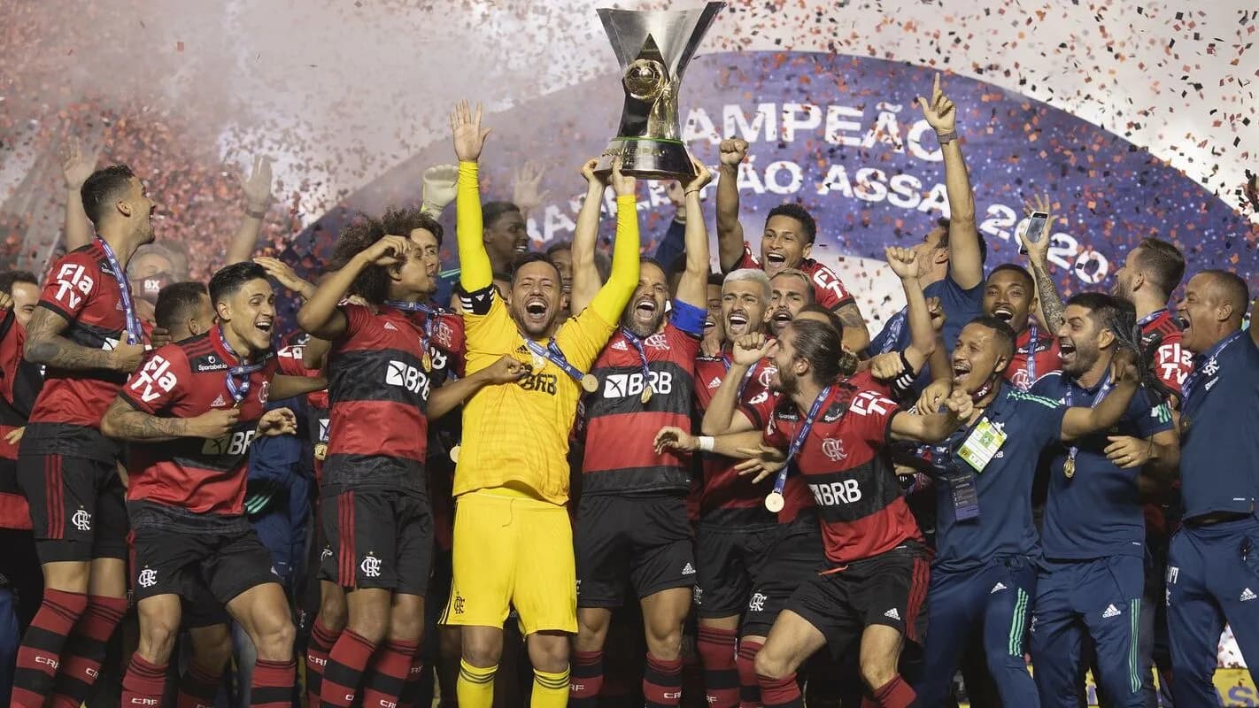 Jogadores do Flamengo comemoram o título do Brasileirão 2020, temporada em que Gabigol foi artilheiro (foto de arquivo)