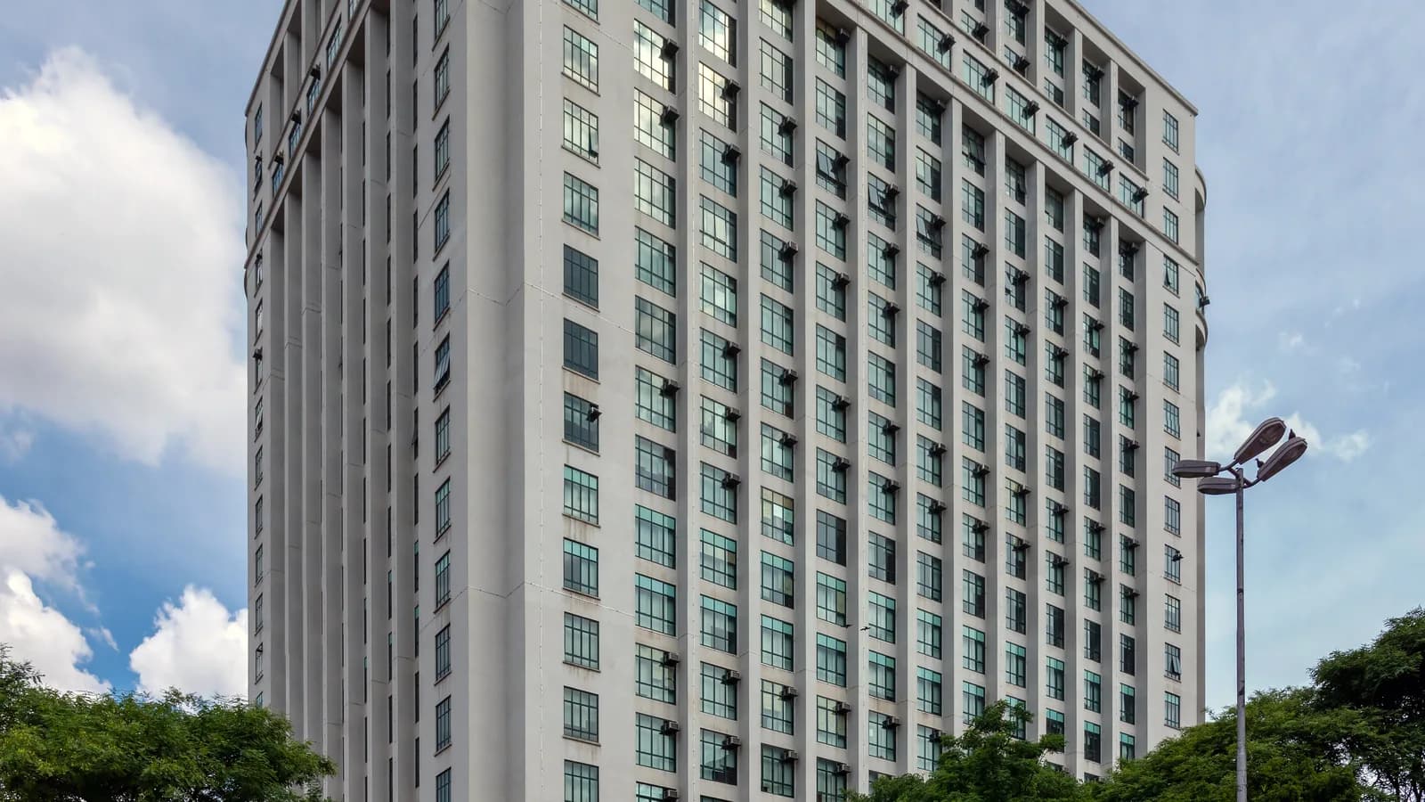 Fachada do Fórum João Mendes Júnior, em São Paulo, principal fórum da capital paulista