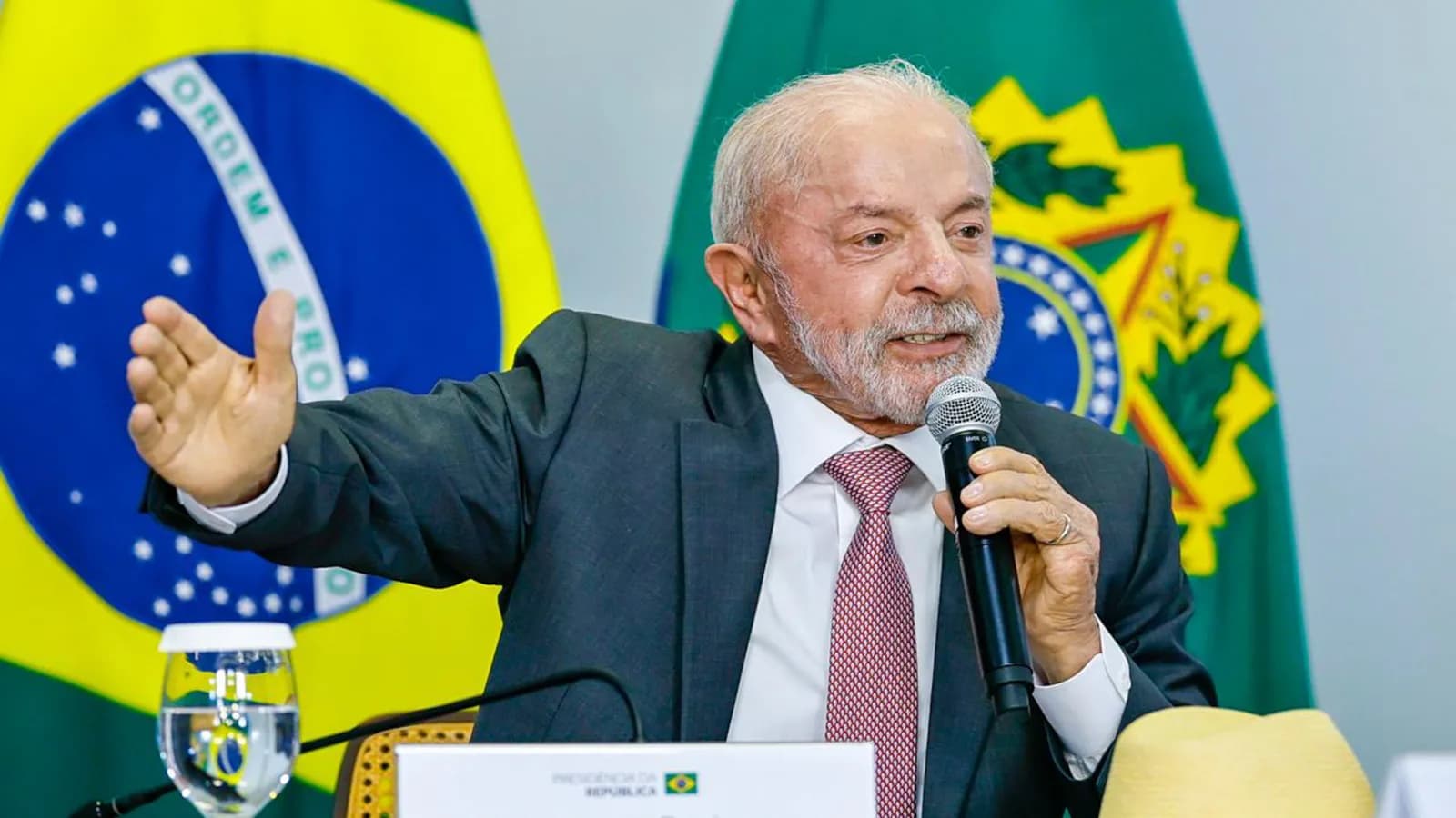 Presidente Luiz Inácio Lula da Silva fala em reunião sobre o tema bets (foto de arquivo)