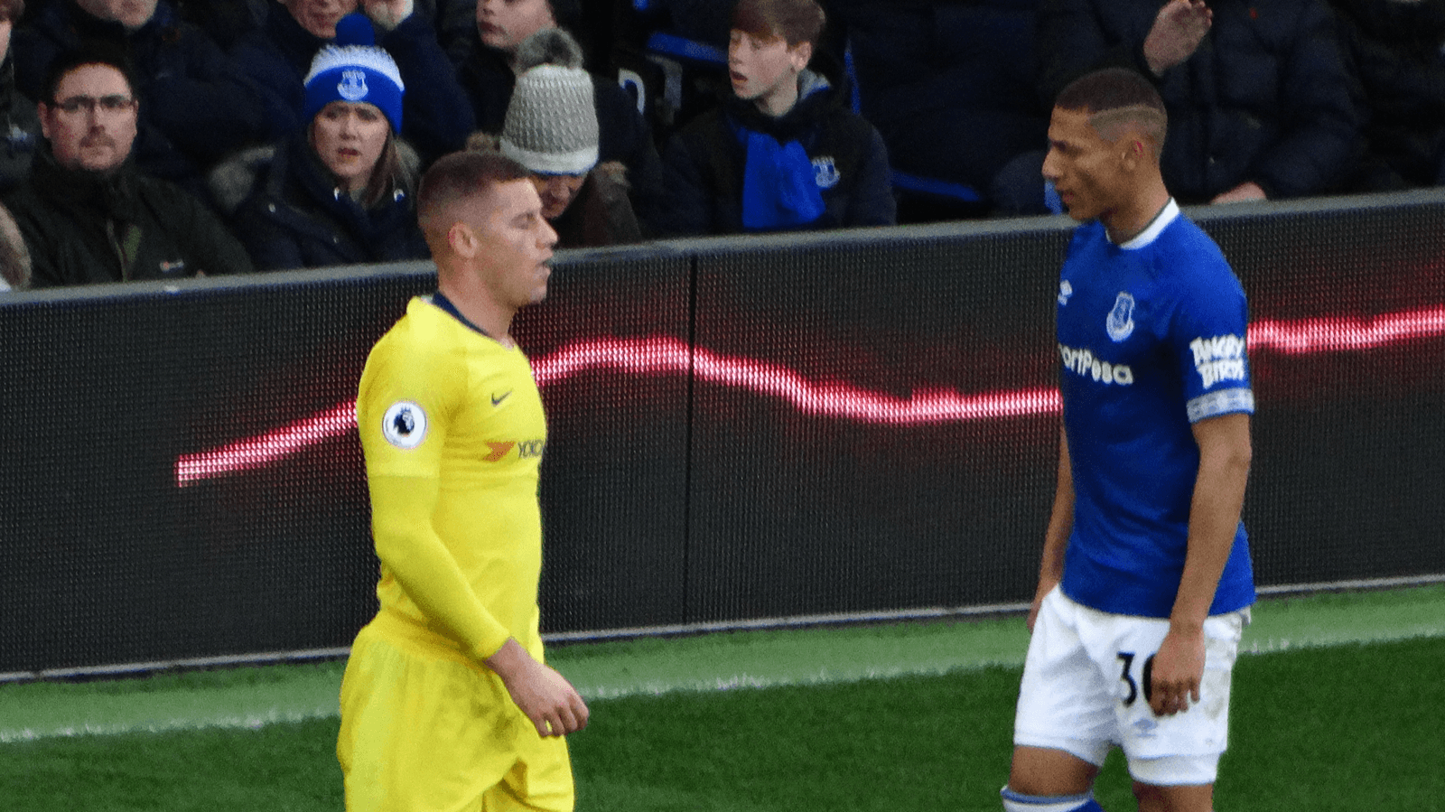 Richarlison em campo pelo Everton, em partida contra o Chelsea (foto de arquivo, 2019)