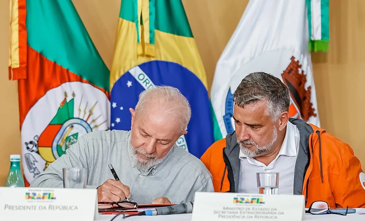 06.06.2024 - Presidente da República, Luiz Inácio Lula da Silva e o Ministro-chefe da Secretaria Extraordinária da Presidência da República de Apoio à Reconstrução do Rio Grande do