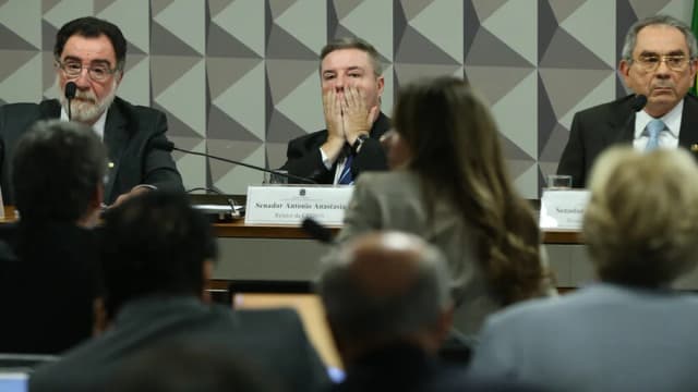 Patrus Ananias em audiência pública durante mandato de deputado federal