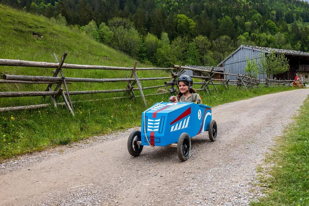 Imagem ilustrativa: soapbox, automobile, run, soap box race, quickly, eco, sports, speed, racing, vehicle, drive, antique car, soapbox, soapbox, soapbox, soapbox, soapbox