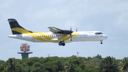 Avião ATR-72 da Voepass com prefixo PS-VPB pousando — a mesma matrícula da aeronave que caiu em Vinhedo em 2024