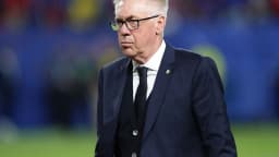 Carlo Ancelotti observa jogo da Seleção Brasileira em imagem de arquivo