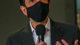 Ricardo Nunes, prefeito de São Paulo, fala em coletiva de imprensa