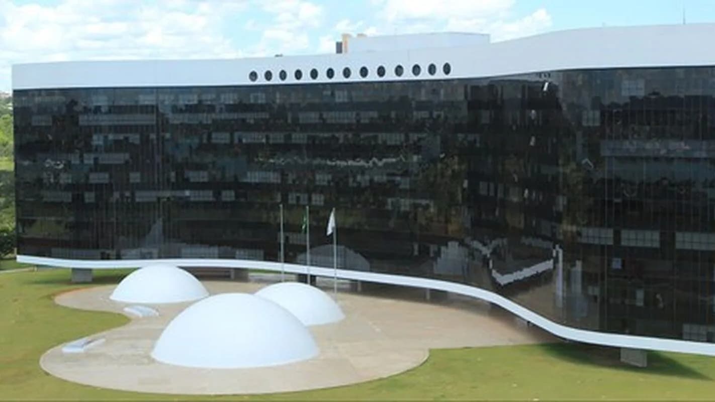 Fachada da sede do Tribunal Superior Eleitoral (TSE) em Brasília