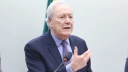 Ricardo Lewandowski, ministro da Justiça e Segurança Pública, fala ao microfone em audiência na Câmara dos Deputados