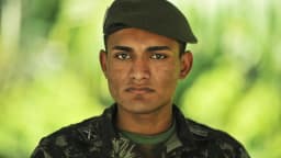 Soldado do Exército Brasileiro em retrato durante formatura