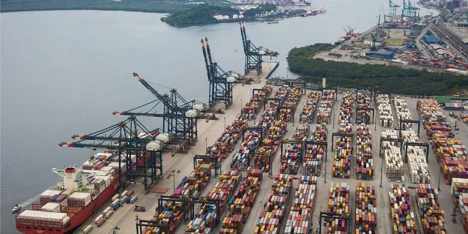 Imagem ilustrativa: Tarifaço: Fiesp manifesta apoio a socorro do governo a exportadores — Assuntos: Fiesp, indústria, tarifaço, Plano Brasil Soberano, Ministério da Fazenda