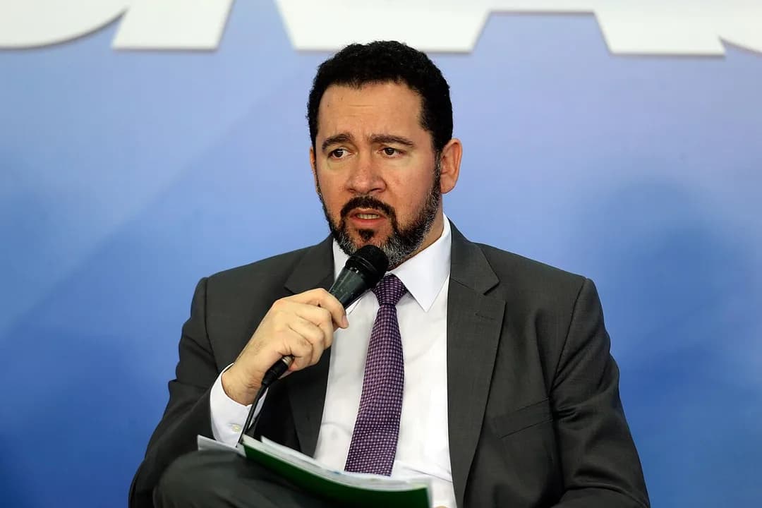 Brasília - O ministro do Planejamento, Dyogo Oliveira, durante pronunciamento sobre a liberação do PIS-Pasep, no Palácio do Planalto (Valter Campanato/Agência Brasil)