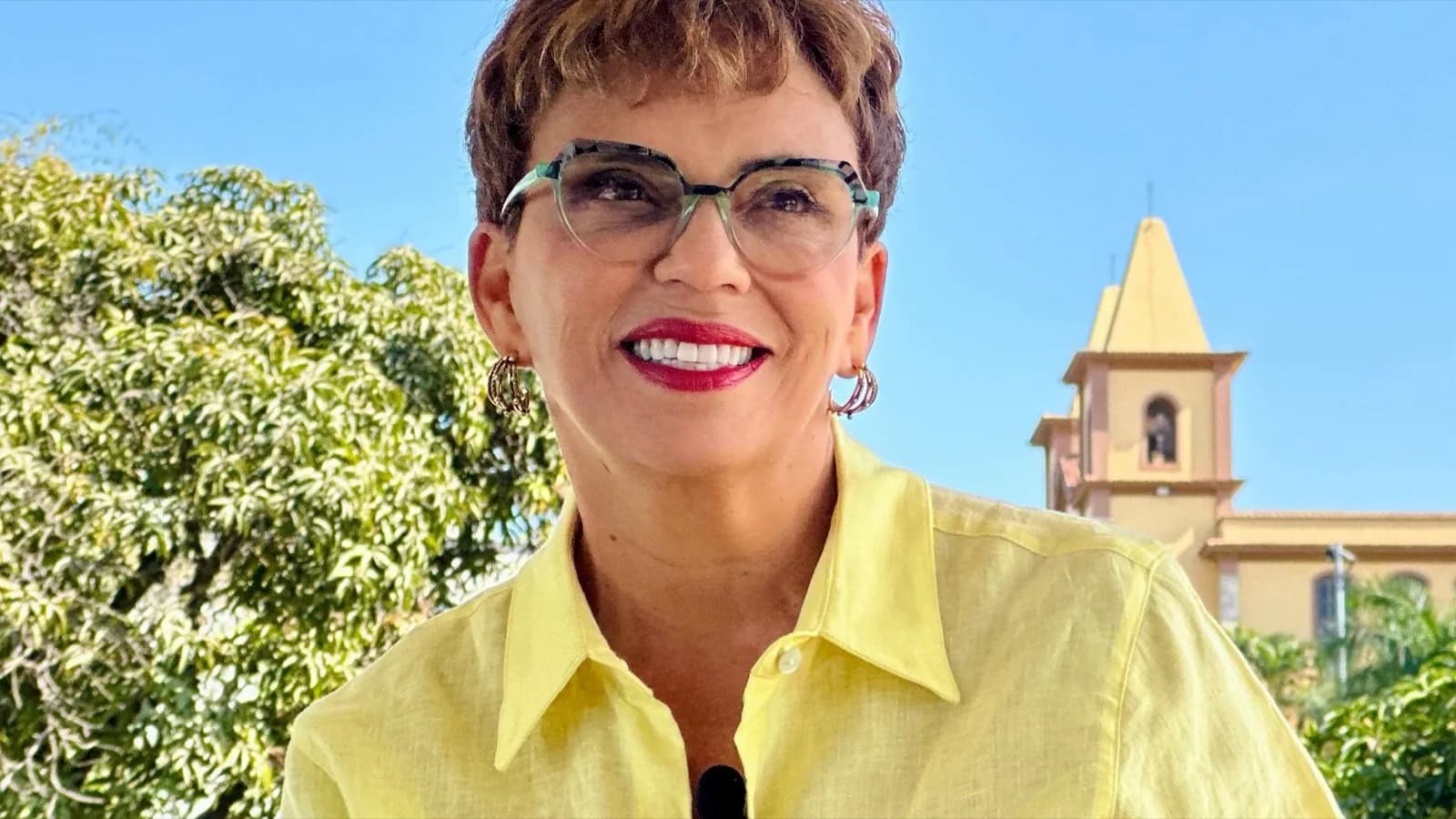 Retrato ao ar livre de Marília Campos (PT), candidata ao Senado por Minas Gerais