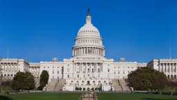 Fachada do Capitólio dos Estados Unidos, sede do Congresso americano, em Washington