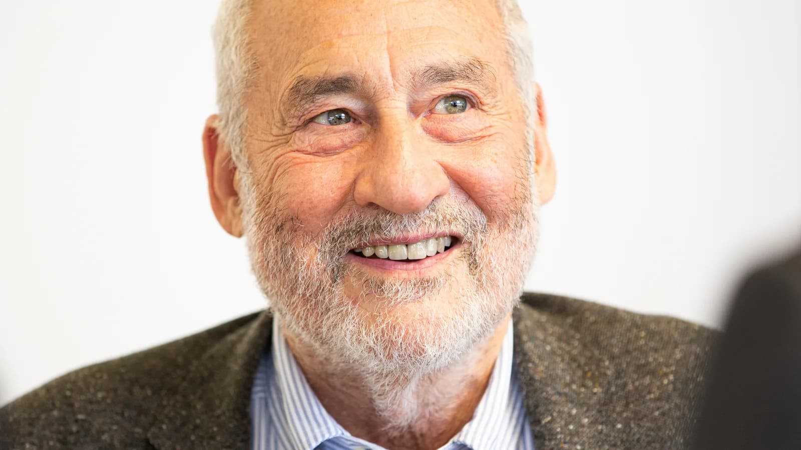 Joseph Stiglitz em entrevista