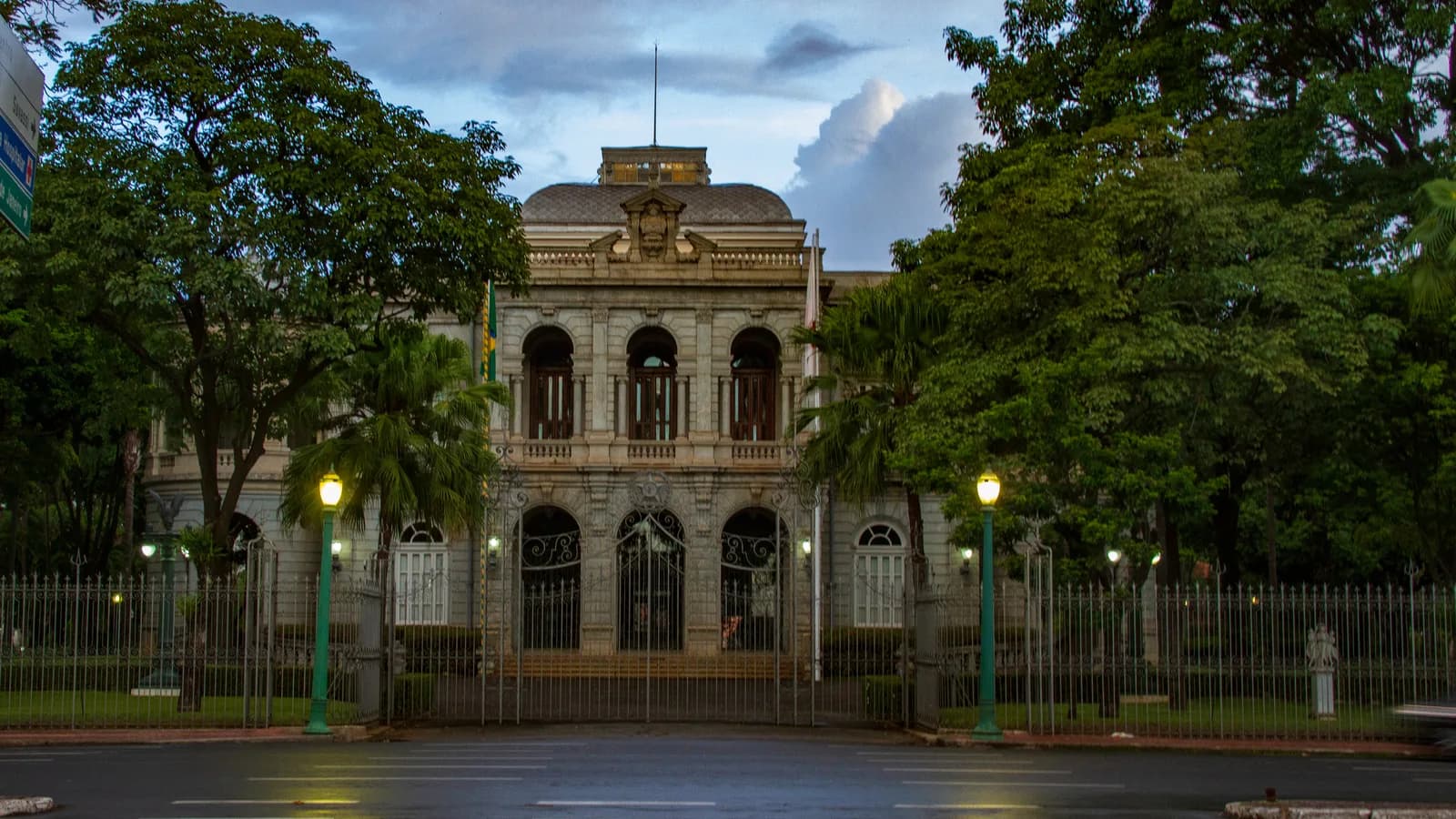 Fachada do Palácio da Liberdade, sede do governo de Minas Gerais, em Belo Horizonte