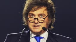 O presidente argentino Javier Milei discursa em evento, foto de arquivo