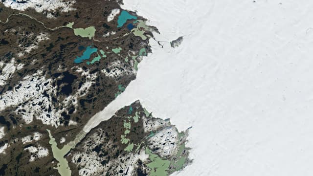 Imagem de satélite mostra a borda da camada de gelo da Groenlândia