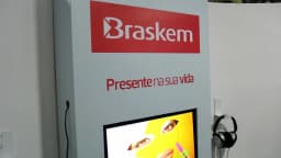 Identidade visual da Braskem em exposição institucional