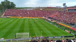 Estádio Barradão lotado durante jogo do Vitória (foto de arquivo)