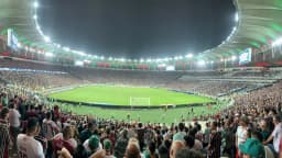 Maracanã lotado com a torcida do Fluminense durante partida, foto de arquivo