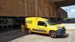 Van do Sedex/Correios estacionada em Brasília (foto de arquivo)