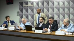 Sessão da CPMI do INSS no Senado Federal, com parlamentares e investigadores reunidos para apurar o esquema de fraudes (foto de contexto)