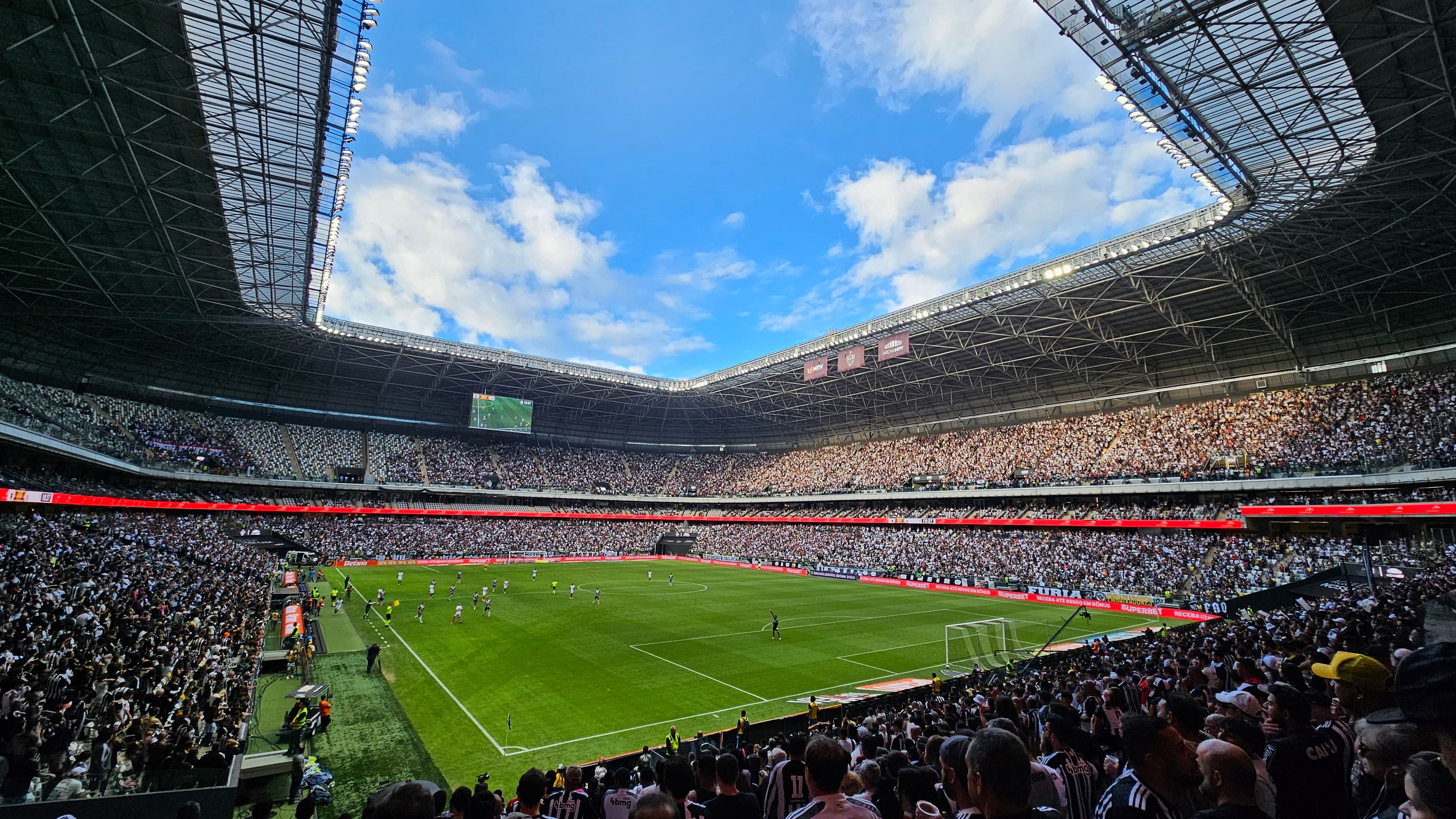 Arena MRV lotada durante partida do Atlético-MG (imagem de arquivo, jogo diferente do relatado)