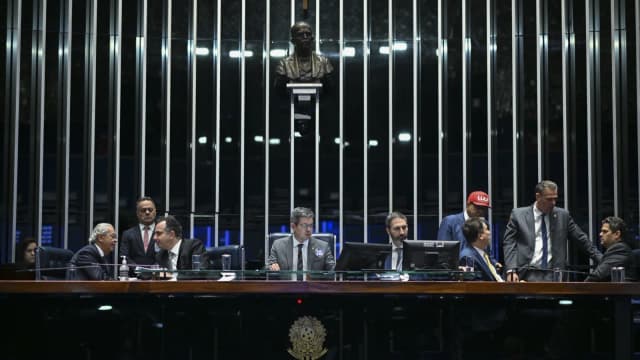 Mesa do Senado Federal durante sessão plenária desta quarta-feira (2), mesmo dia em que Alcolumbre rebateu pressão por impeachment de Moraes