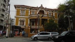 Fachada histórica do 1º Distrito Policial da Capital, sede da Polícia Civil de São Paulo