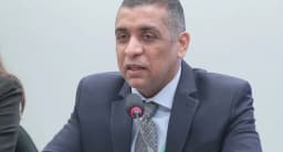 Representante sindical dos bancários em audiência pública na Câmara sobre carreiras no setor bancário (foto de arquivo)