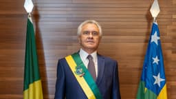 O governador de Goiás, Ronaldo Caiado, em retrato oficial com a faixa de governador, foto de arquivo