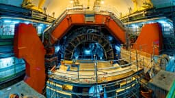 Detector ALICE do LHC, no CERN, usado no experimento