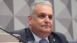 Deputado Alfredo Gaspar, vice de Flávio Bolsonaro, durante sessão na Câmara