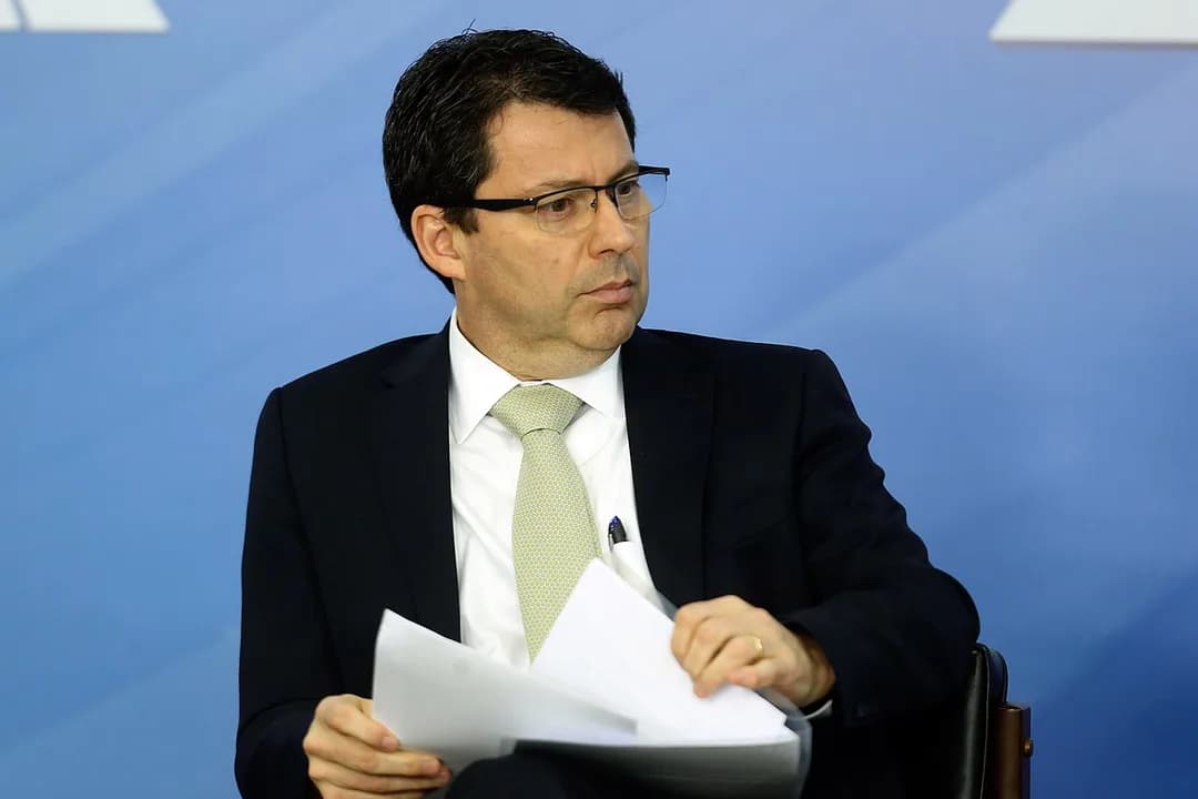 Brasília - O presidente do Banco do Brasil (BB), Paulo Rogério Caffarelli, durante pronunciamento sobre a liberação do PIS-Pasep, no Palácio do Planalto (Valter Campanato/Agência B